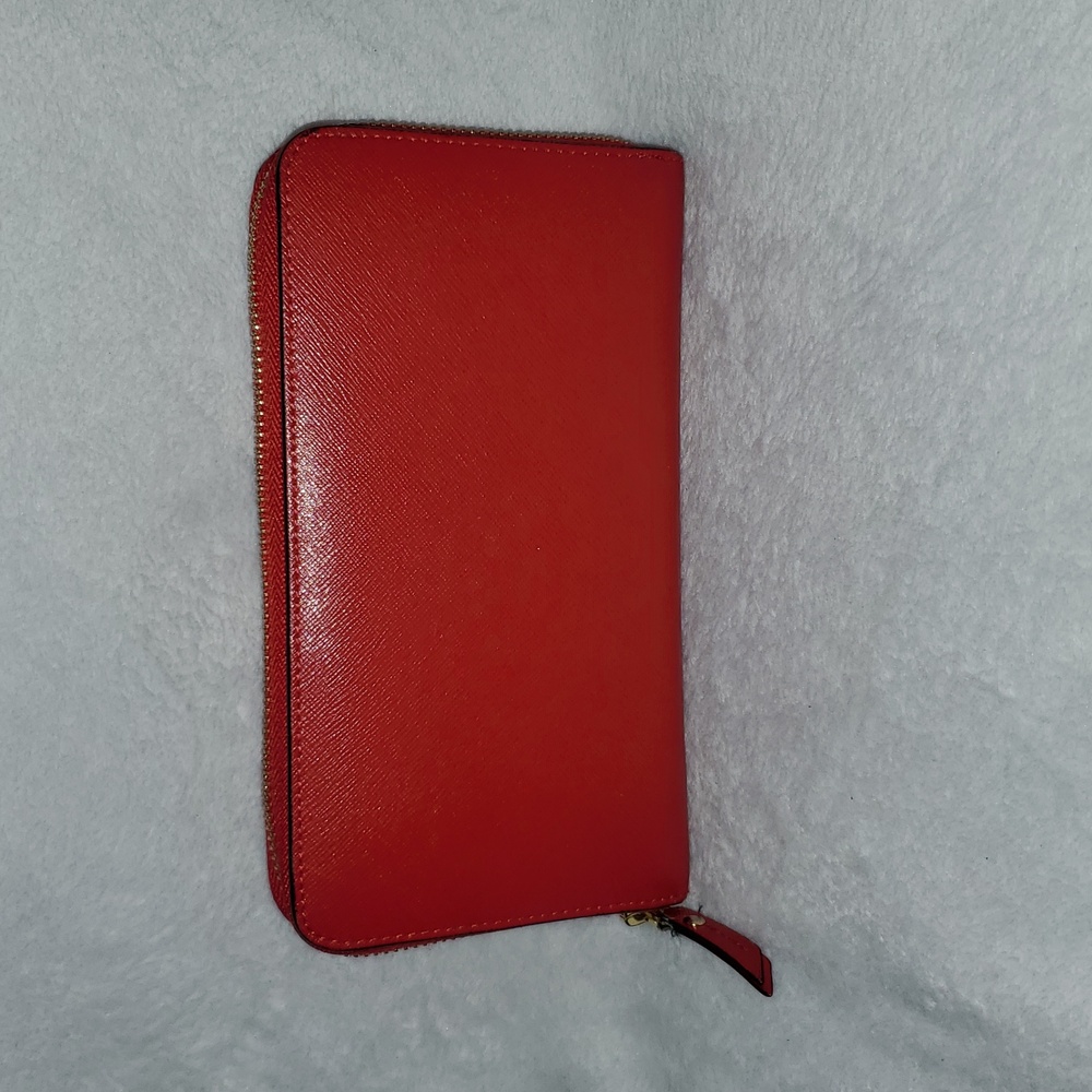 Neiman Marcus Leather Zip Around Long Wallet